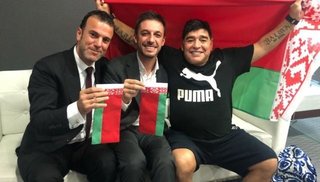 Maradona asumió como nuevo presidente de un club de Bielorrusia