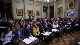 Tarifas: empezó el debate en el Senado y esperan una "propuesta razonable" del Gobierno