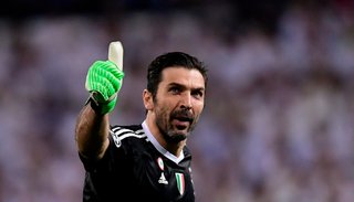Buffon deja la Juventus y buscaría nuevos horizontes