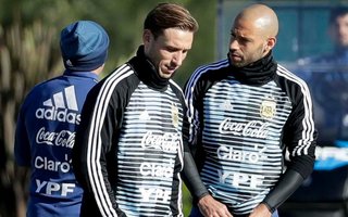 Biglia: “Esperé un pedido de disculpas del Papu en el momento, pero ya pasó” Biglia: “Esperé un pedido de disculpas del Papu en el momento, pero ya pasó”