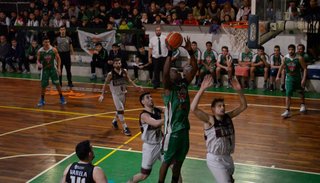 El Tribuno BB quedó verde de bronca al no poder cerrar la serie contra Lanús