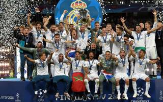 Real Madrid derrotó al Liverpool y se consagró por tercera vez consecutiva campeón de la Champions League Real Madrid derrotó al Liverpool y se consagró por tercera vez consecutiva campeón de la Champions League