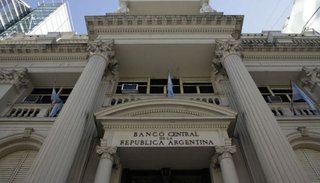 Renovaron Lebacs por $ 395.000 millones a una tasa del 46,5%