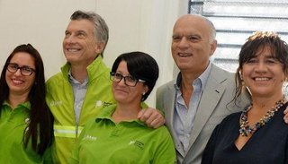 Macri visita un Centro de Monitoreo de Lanús