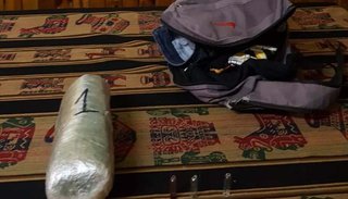 Secuestran en un micro casi un kilo de marihuana