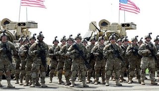 Casa Blanca baja el tono sobre intervención militar en Venezuela