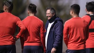 Maldonado: "Con Holan estamos proyectando el futuro de Independiente"
