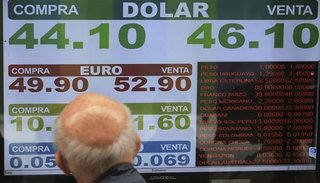 El dólar subió en medio de la guerra comercial entre EE UU y China