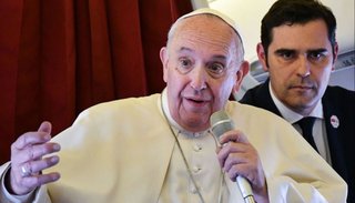 Francisco le pidió a obispos argentinos que le dediquen "tiempo a los pobres"