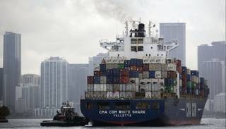 Estados Unidos usa "artillería pesada" contra tecnología china