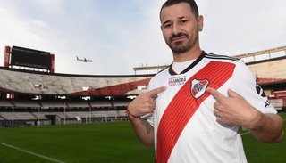 Mora presentó su partido despedida: "el dolor ya pasó"