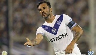 Cubero se suma a las críticas contra Zárate: "No le da la cabeza"