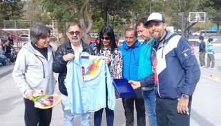 "Jujuy juega tenis" se puso en marcha ayer en el parque