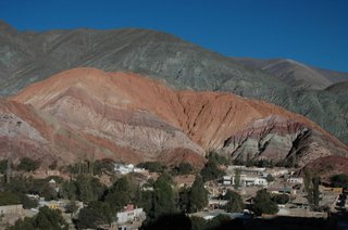 Purmamarca, ese lugar encantado que atrapa a los turistas