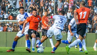 Osvaldo Young es el abanderado de la fe cuerva