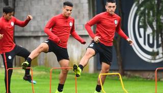 San Lorenzo, con varios juveniles, frente a Estudiantes (SL)