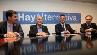 Tras el alejamiento de Lavagna, Schiaretti convocó a Daniel Scioli y a Marcelo Tinelli a sumarse a Alternativa Federal