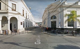 Sin estacionar en La Madrid