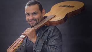 El rosarino Nico Cau, con su canto, nos hace transitar por paisajes argentinos