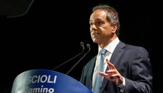 Scioli se aleja de Alternativa Federal y anhela competir contra la fórmula Fernández - Fernández