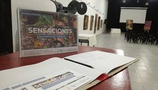 "Los cuadros tienen una etapa", dice sin prisa