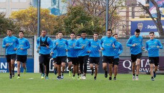 Alfaro ratificó como titular a Pavón ante el bicho
