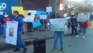 Vecinos insisten con una terapia intensiva y la renuncia del gerente