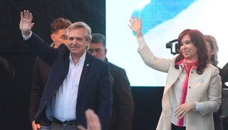 Juntos por primera vez: Alberto y Cristina pidieron “convencer a los que fueron defraudados”