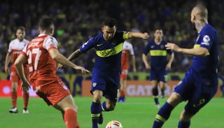 Boca le ganó con sufrimiento 1-0 a Argentinos y es finalista de la Copa de la Superliga
