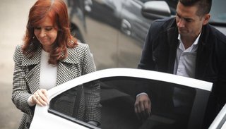 Cristina está en Comodoro Py para asistir a la segunda audiencia en la causa vialidad