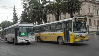 Hoy no habrá clases, colectivos, oficinas públicas ni bancos