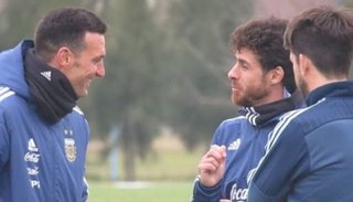 Aimar: “Scaloni es la persona adecuada para este momento de la selección”