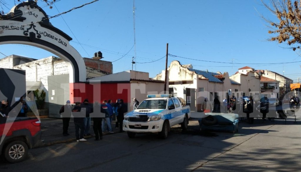 Trabajadores de Tránsito realizaron una protesta