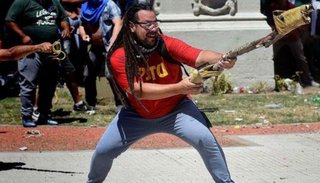 Detuvieron en Uruguay al militante de izquierda que disparó con un mortero casero frente al Congreso