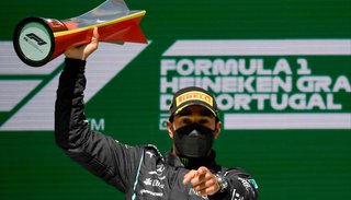 Otro triunfo de Hamilton para seguir soñando con el octavo título