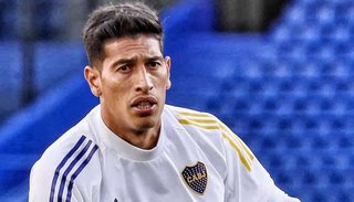 Aislaron a Esteban Andrada al arribar a Ecuador porque dio positivo en COVID-19