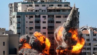 Nueva ofensiva de Israel sobre Gaza y más cohetes contra la región de Tel Aviv