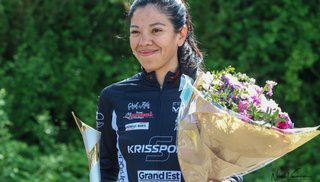 Fernanda Yapura festejó en la cima del podio en Francia