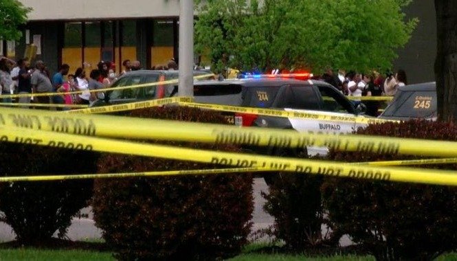 Un muerto y cuatro heridos graves en un tiroteo en una iglesia en EEUU