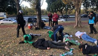 Detuvieron a 150 hinchas de Deportivo Cali con armas blancas y uno vive en Salta