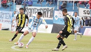 Gimnasia de Jujuy golea 3-0 a Almirante Brown en el "23 de Agosto"
