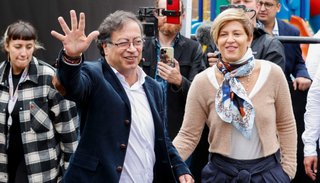 Colombia: Petro llega a 40% e irá a segunda vuelta con Hernández