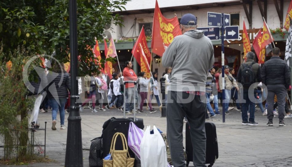 VIDEO. Agrupaciones piqueteras coparon la marcha docente