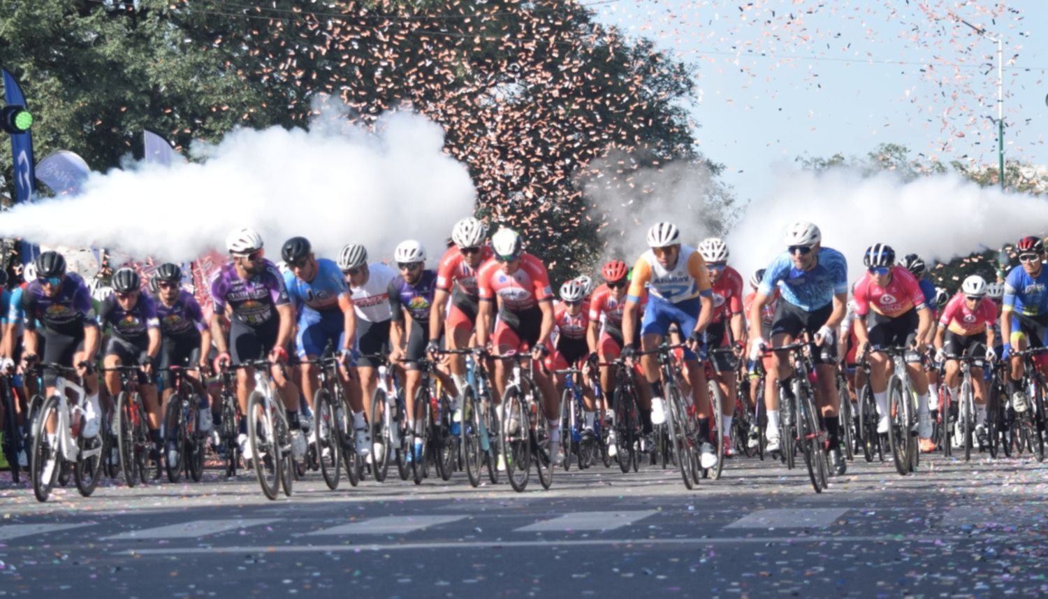 Salta vibró con la 93ª Clásica 1° de Mayo: largó la categoría Elite de la carrera de ciclismo más antigua del país