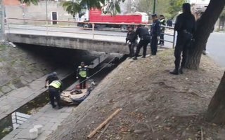 Nuevo operativo en el canal de la Esteco, para desmantelar  "aguantaderos"