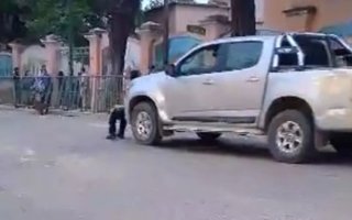 Furia en Tartagal: arrastró a un agente de tránsito