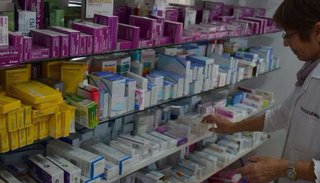 Industria farmacéutica confía en resolver la deuda