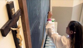 Piden que en las escuelas públicas se enseñen todas las religiones y no solo la católica