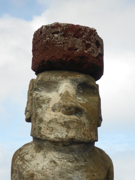 Descubren cómo se colocaron los "sombreros" en las estatuas gigantes de la isla de Pascua- Descubren cómo se colocaron los "sombreros" en las estatuas gigantes de la isla de Pascua