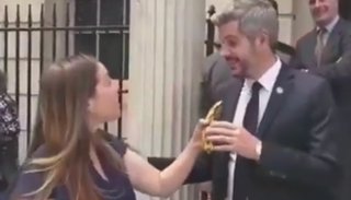 Escracharon al jefe de Gabinete Marcos Peña en Nueva York